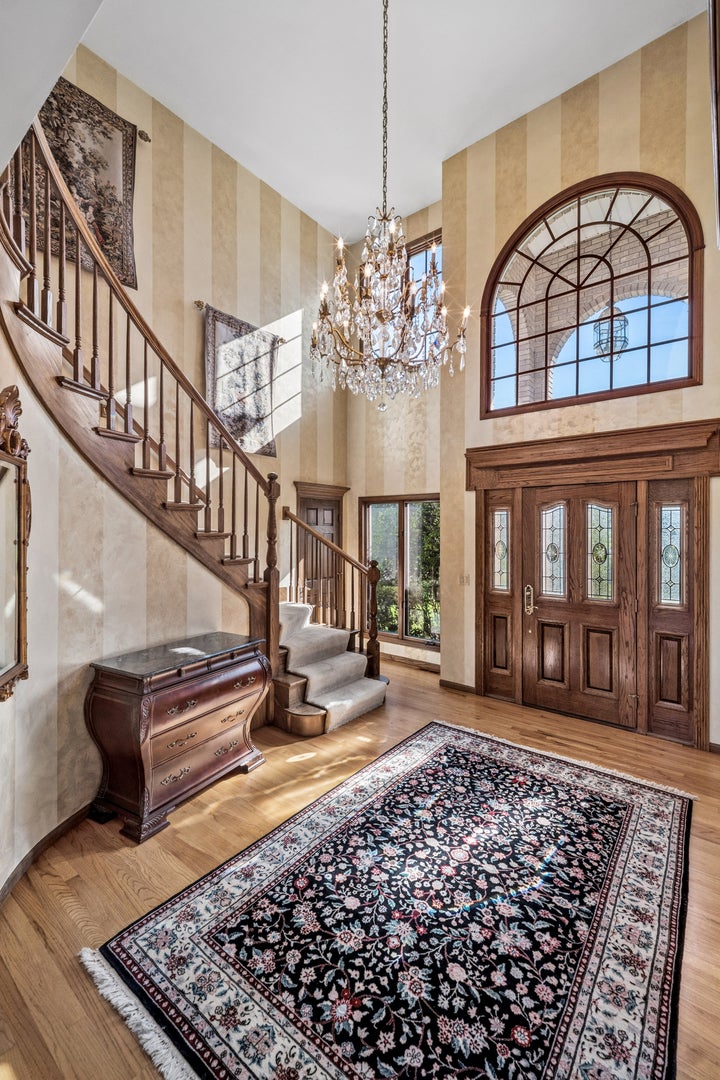 36W650 W Ridgewood Lane