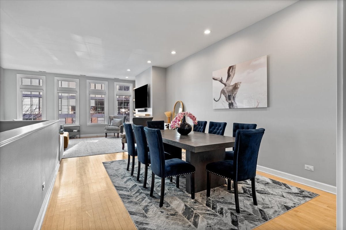 363 W SUPERIOR Street B