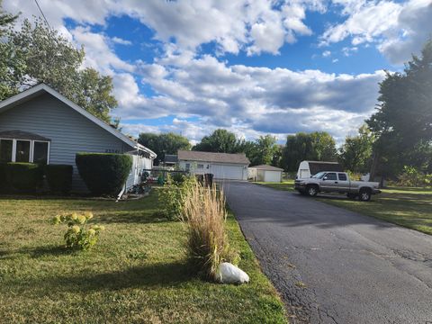 23541 W Beach Grove Road Antioch IL 60002