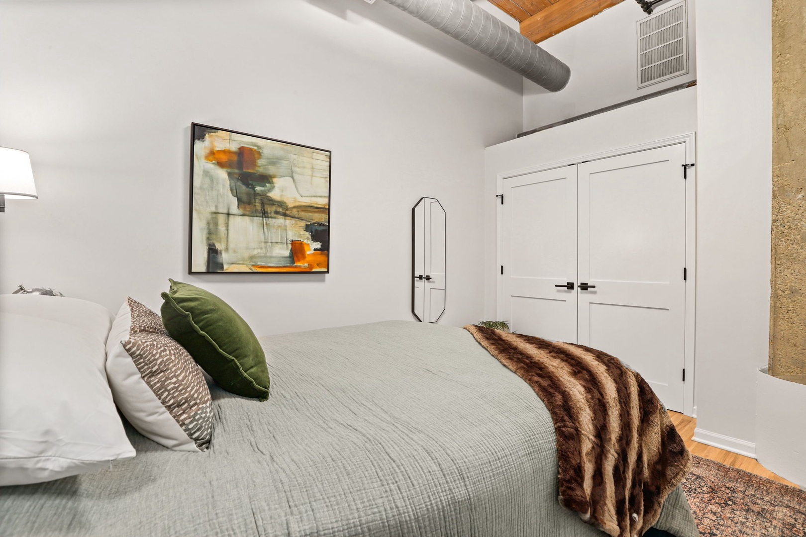 Chicago, Illinois 60607, United States, 1 Bedroom Bedrooms, ,1 BathroomBathrooms,Residential,Active,244129