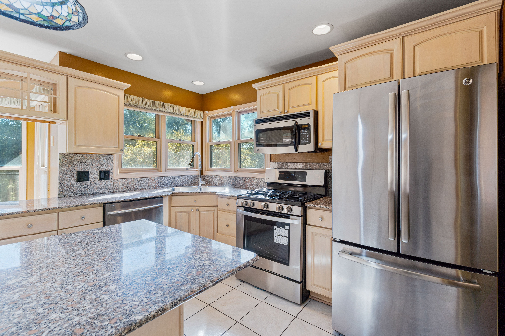 28740 W Bloners Drive