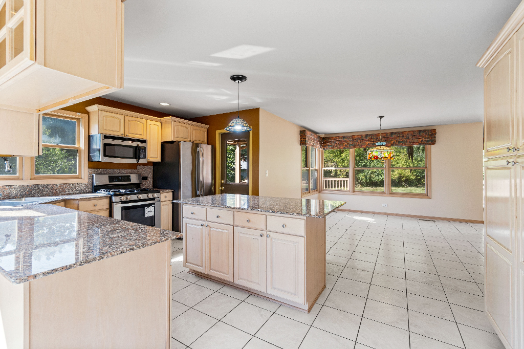 28740 W Bloners Drive