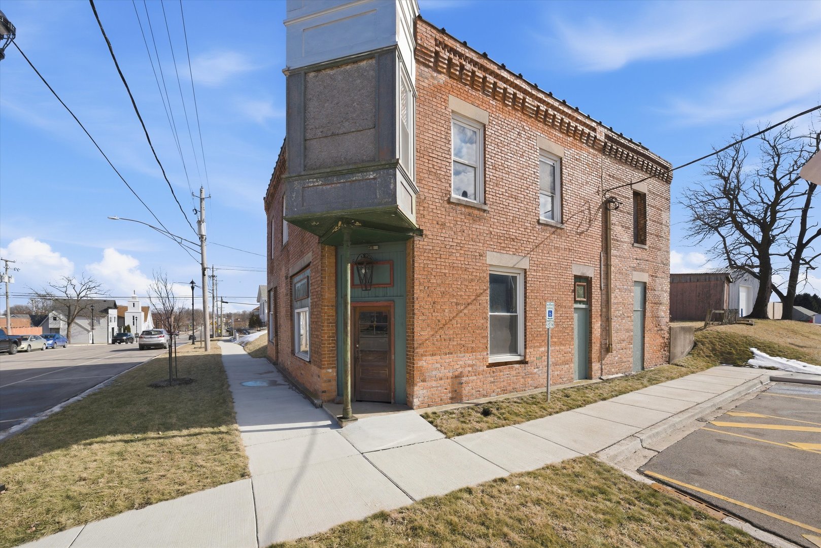 752 Penfield Street