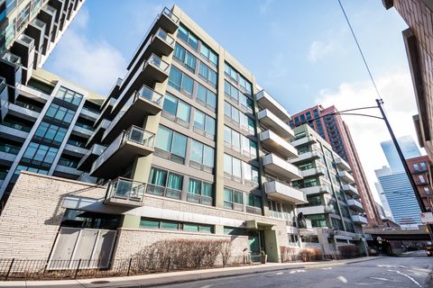 Photo of 660 W Wayman Street #707, Chicago, IL 60661 (MLS # 12607371)