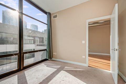 Tiny photo for 660 W Wayman Street #707, Chicago, IL 60661 (MLS # 12607371)