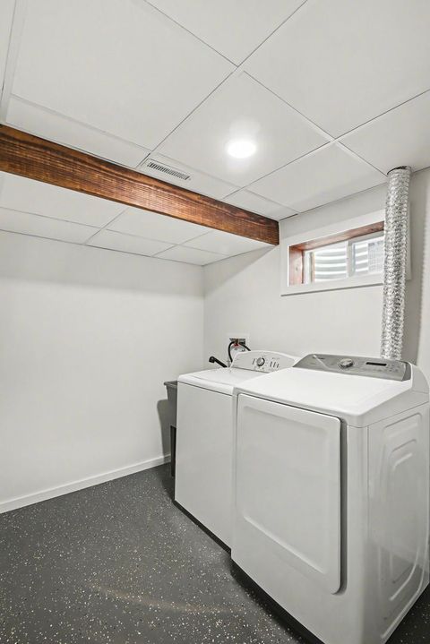 Tiny photo for 507 Northgate Road, Lindenhurst, IL 60046 (MLS # 12553341)