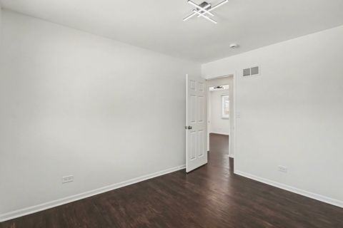 Tiny photo for 507 Northgate Road, Lindenhurst, IL 60046 (MLS # 12553341)