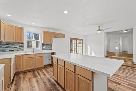 Tiny photo for 325 N Market Street, Hoopeston, IL 60942 (MLS # 12630606)