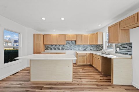 Tiny photo for 325 N Market Street, Hoopeston, IL 60942 (MLS # 12630606)