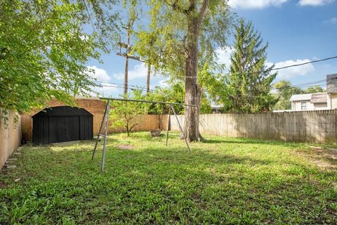 Tiny photo for 123 E Pineview Drive, Round Lake Park, IL 60073 (MLS # 12489778)