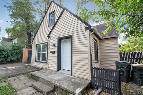 Tiny photo for 123 E Pineview Drive, Round Lake Park, IL 60073 (MLS # 12489778)