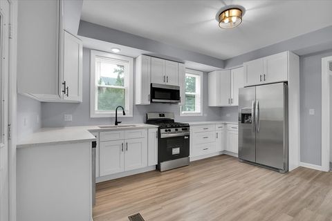 Tiny photo for 311 N Kinzie Street, Thornton, IL 60476 (MLS # 12491809)
