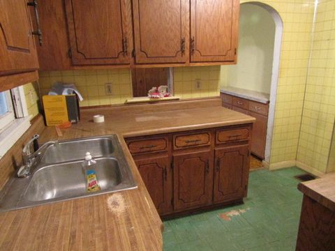 Tiny photo for 423 3rd Street, Rosiclare, IL 62982 (MLS # 12589009)