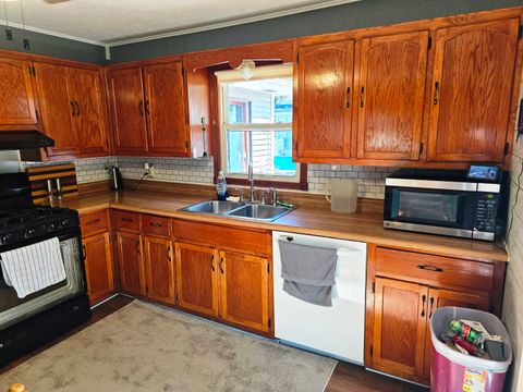 Tiny photo for 602 N 4th Avenue, Chenoa, IL 61726 (MLS # 12484206)