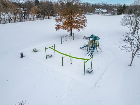 Tiny photo for 38W725 Cloverfield Drive, St. Charles, IL 60175 (MLS # 12531135)