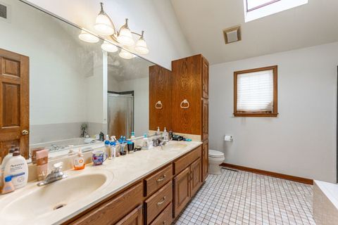 Tiny photo for 38W725 Cloverfield Drive, St. Charles, IL 60175 (MLS # 12531135)