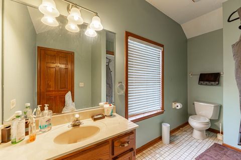 Tiny photo for 38W725 Cloverfield Drive, St. Charles, IL 60175 (MLS # 12531135)