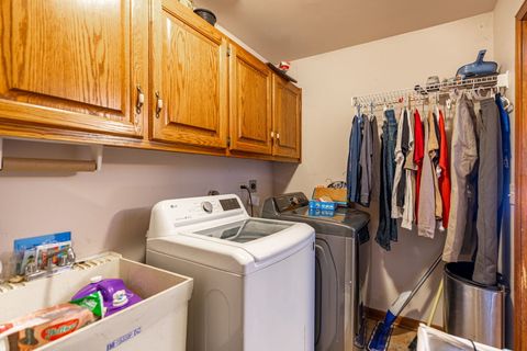 Tiny photo for 38W725 Cloverfield Drive, St. Charles, IL 60175 (MLS # 12531135)