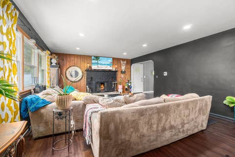Tiny photo for 639 Meyer Court, Aurora, IL 60506 (MLS # 12715565)