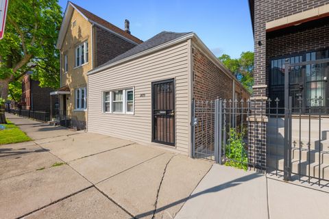 Tiny photo for 2879 S Throop Street, Chicago, IL 60608 (MLS # 12468839)
