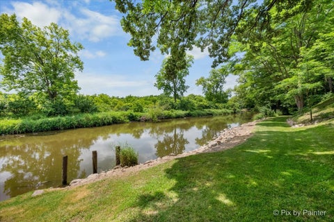 Tiny photo for 915 Nippersink Road, Spring Grove, IL 60081 (MLS # 12715253)