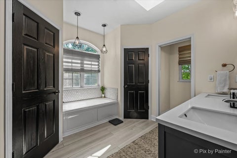 Tiny photo for 915 Nippersink Road, Spring Grove, IL 60081 (MLS # 12715253)