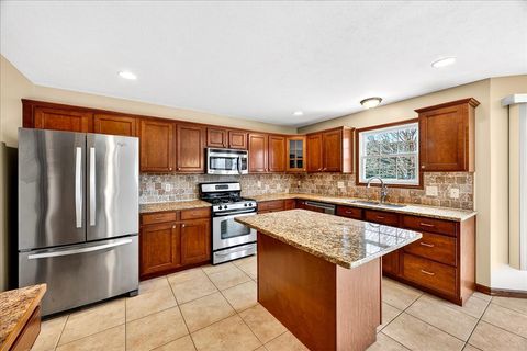 Tiny photo for 1307 Longford Lane, Bloomington, IL 61704 (MLS # 12584253)