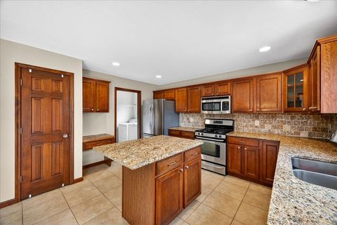 Tiny photo for 1307 Longford Lane, Bloomington, IL 61704 (MLS # 12584253)