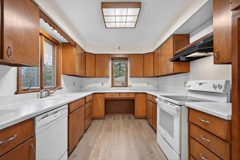 Tiny photo for 1407 Bolkinwood Drive, Freeport, IL 61032 (MLS # 12625714)