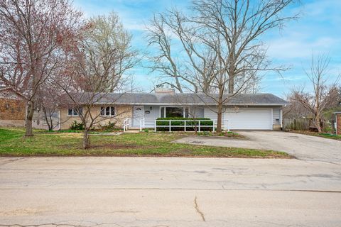 Photo of 1407 Bolkinwood Drive, Freeport, IL 61032 (MLS # 12625714)