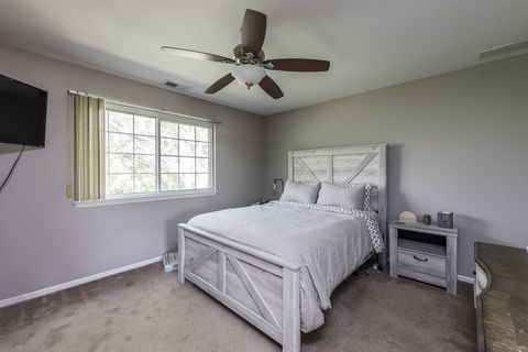 Tiny photo for 17820 W Braewick Road, Gurnee, IL 60031 (MLS # 12482265)