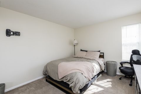 Tiny photo for 17820 W Braewick Road, Gurnee, IL 60031 (MLS # 12482265)