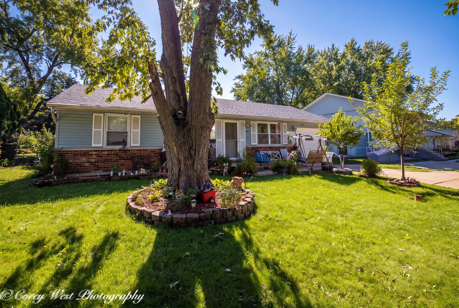 806 N Stowell Avenue