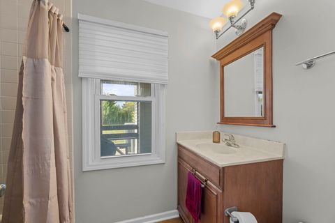 Tiny photo for 2955 Whispering Oaks Drive, Buffalo Grove, IL 60089 (MLS # 12666263)