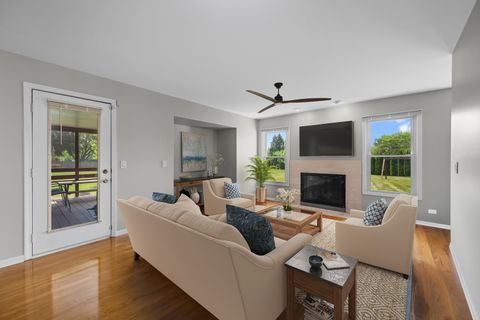 Tiny photo for 2955 Whispering Oaks Drive, Buffalo Grove, IL 60089 (MLS # 12666263)