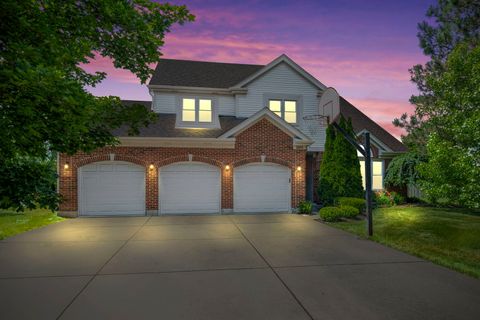 Photo of 2955 Whispering Oaks Drive, Buffalo Grove, IL 60089 (MLS # 12666263)