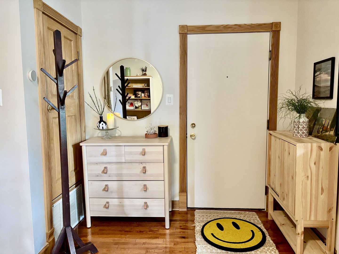 4411 N Sacramento Avenue 1