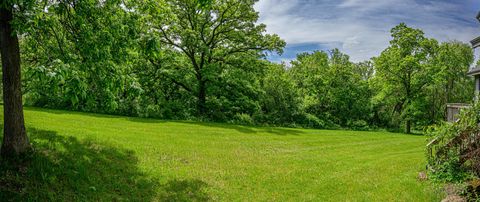 Tiny photo for 4 S Acorn Court, Galena, IL 61036 (MLS # 12377462)