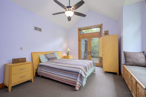 Tiny photo for 4 S Acorn Court, Galena, IL 61036 (MLS # 12377462)