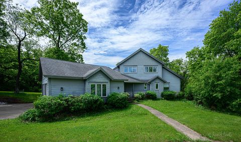 Photo of 4 S Acorn Court, Galena, IL 61036 (MLS # 12377462)