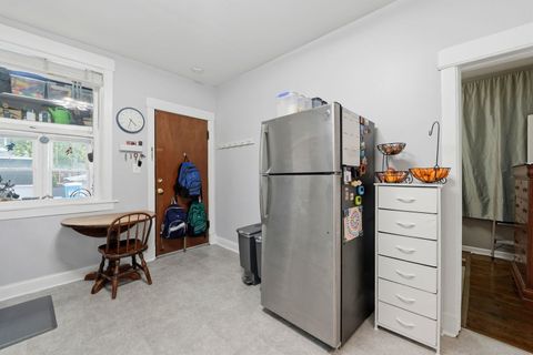 Tiny photo for 1929 W IRVING PARK Road #2, Chicago, IL 60613 (MLS # 12639587)