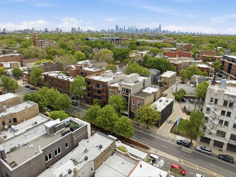 Tiny photo for 1929 W IRVING PARK Road #2, Chicago, IL 60613 (MLS # 12639587)