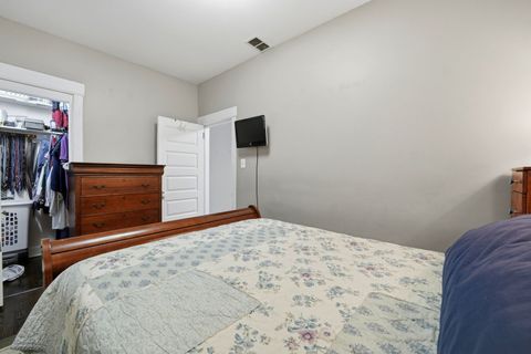 Tiny photo for 1929 W IRVING PARK Road #2, Chicago, IL 60613 (MLS # 12639587)