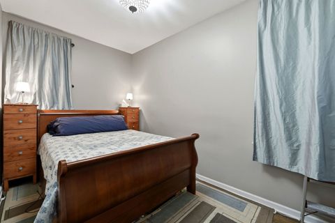 Tiny photo for 1929 W IRVING PARK Road #2, Chicago, IL 60613 (MLS # 12639587)