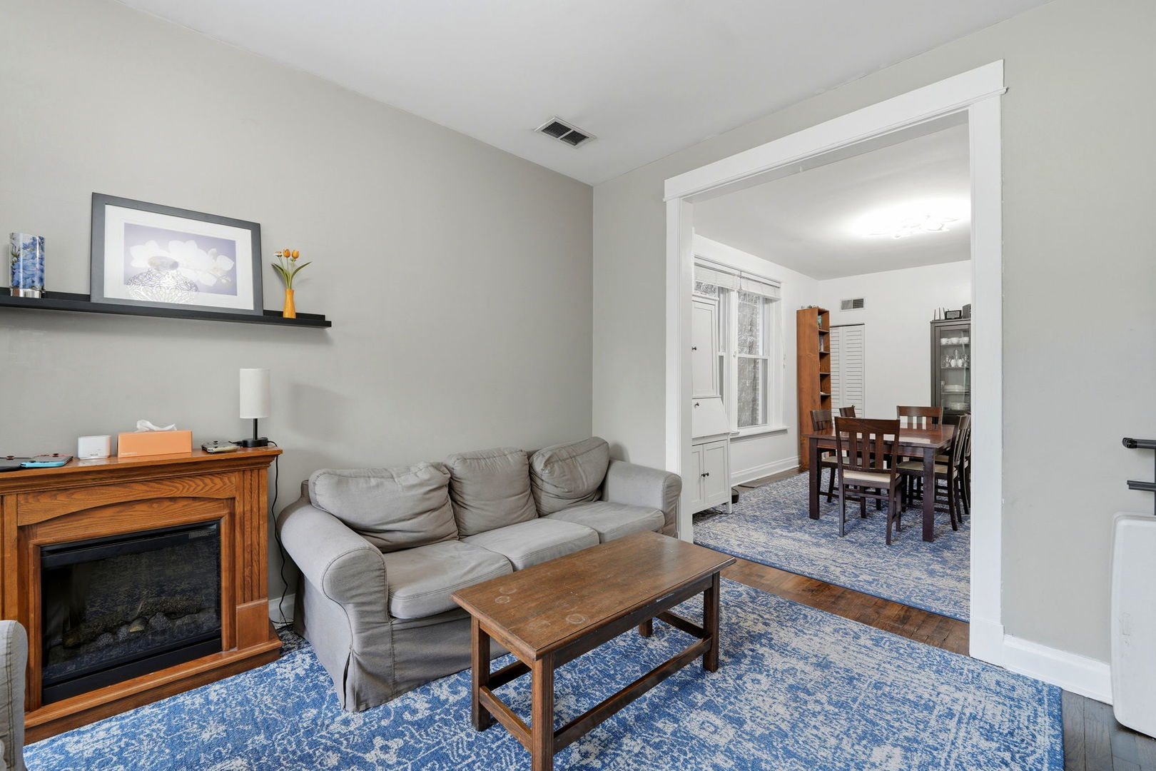 1929 W IRVING PARK Road 2