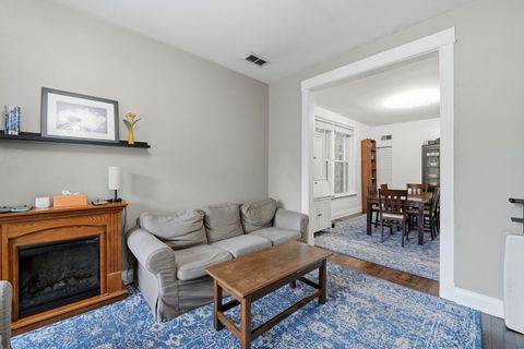 Tiny photo for 1929 W IRVING PARK Road #2, Chicago, IL 60613 (MLS # 12639587)