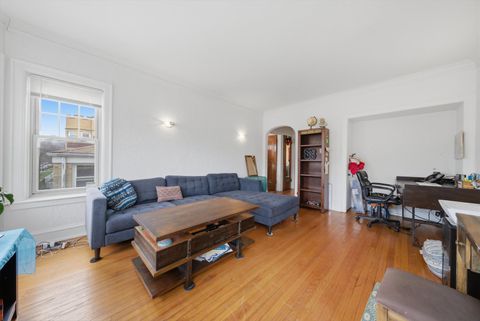 Tiny photo for 6205 N Oakley Avenue #2, Chicago, IL 60659 (MLS # 12607102)