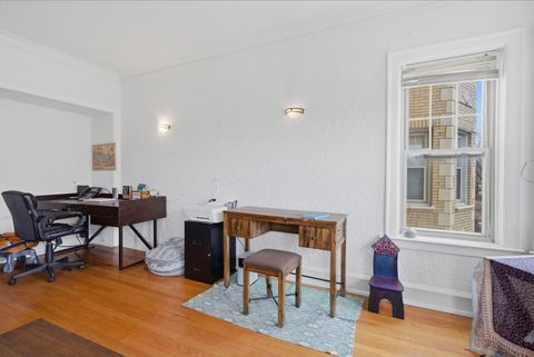Tiny photo for 6205 N Oakley Avenue #2, Chicago, IL 60659 (MLS # 12607102)