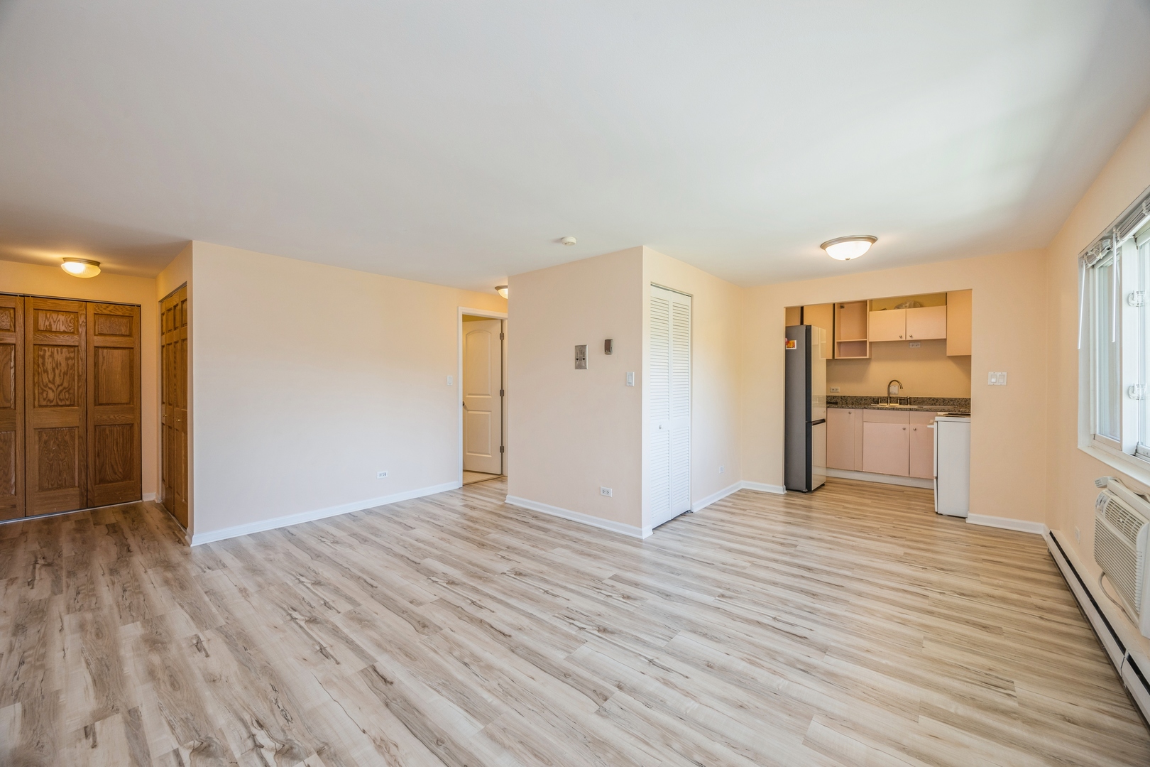 727 S Maple Avenue 301