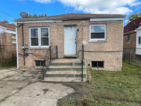 Tiny photo for 9606 S Eggleston Avenue, Chicago, IL 60628 (MLS # 12493422)